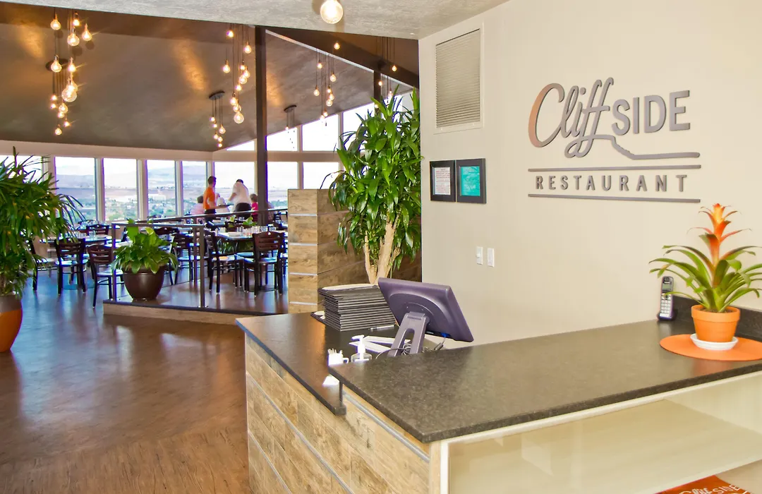 Inn On The Cliff-1