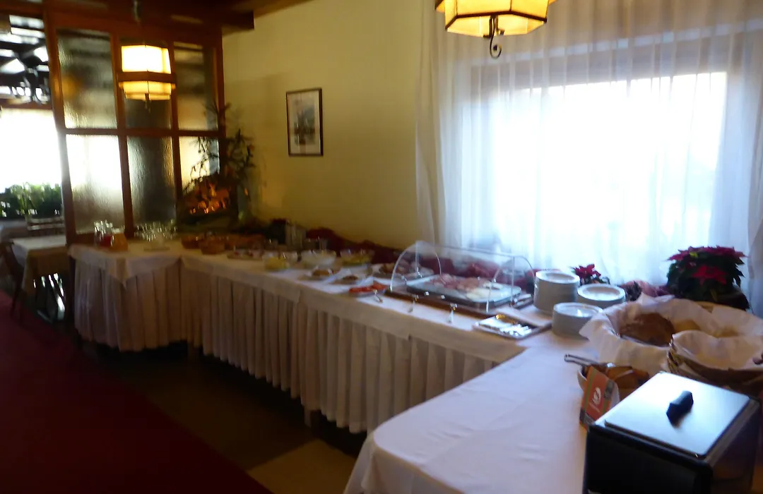 Hotel Dolomiten-1