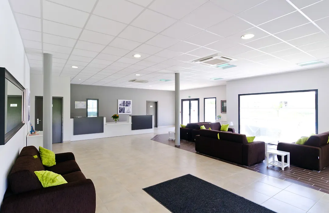 Résidence Néméa Le Domaine des Mauriers-1