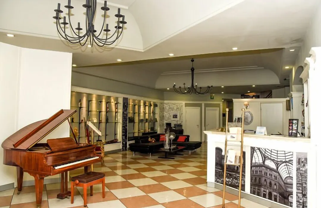 Business Hotel-1