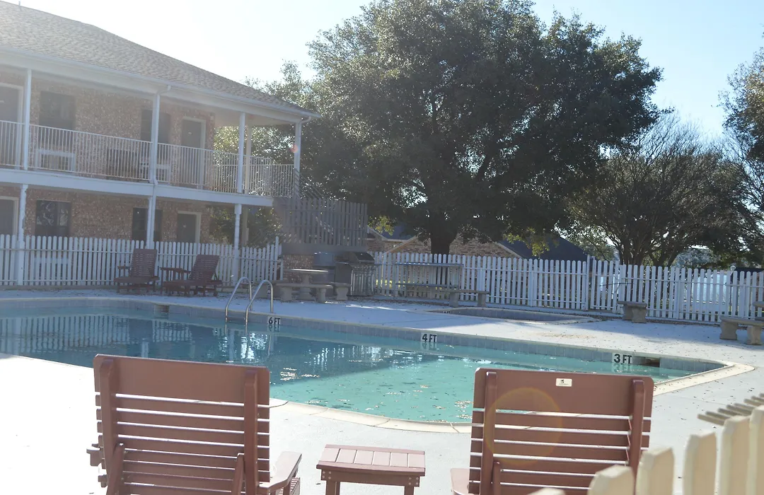 Lake View Inn-1