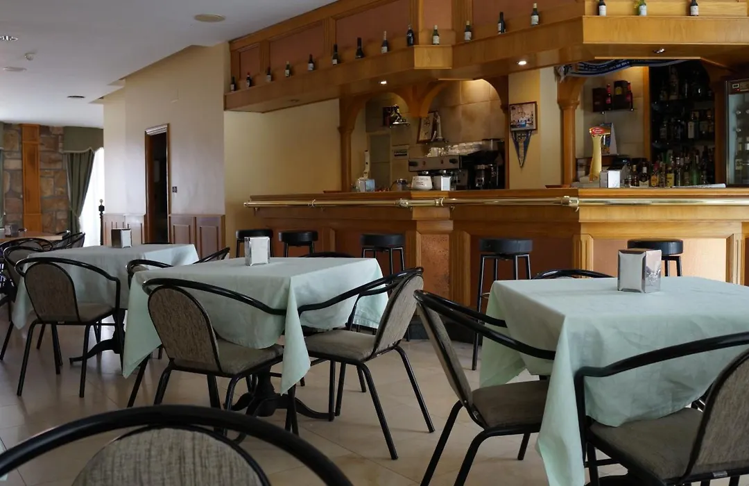 Hotel Larry-1