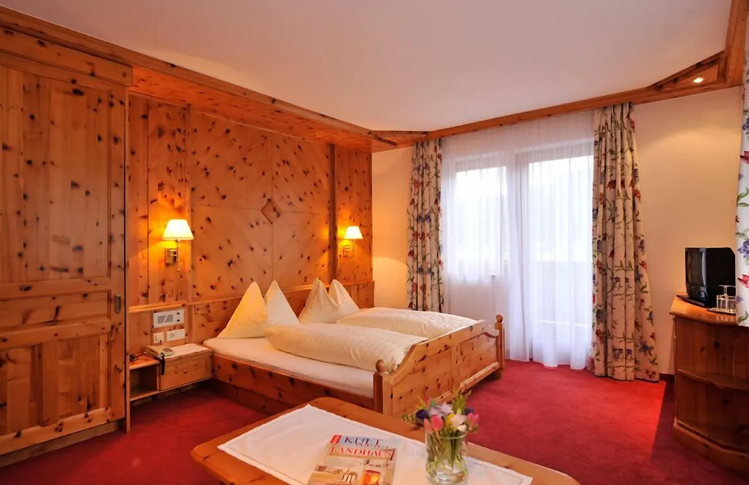 Alpines Gourmet Hotel Montanara-1