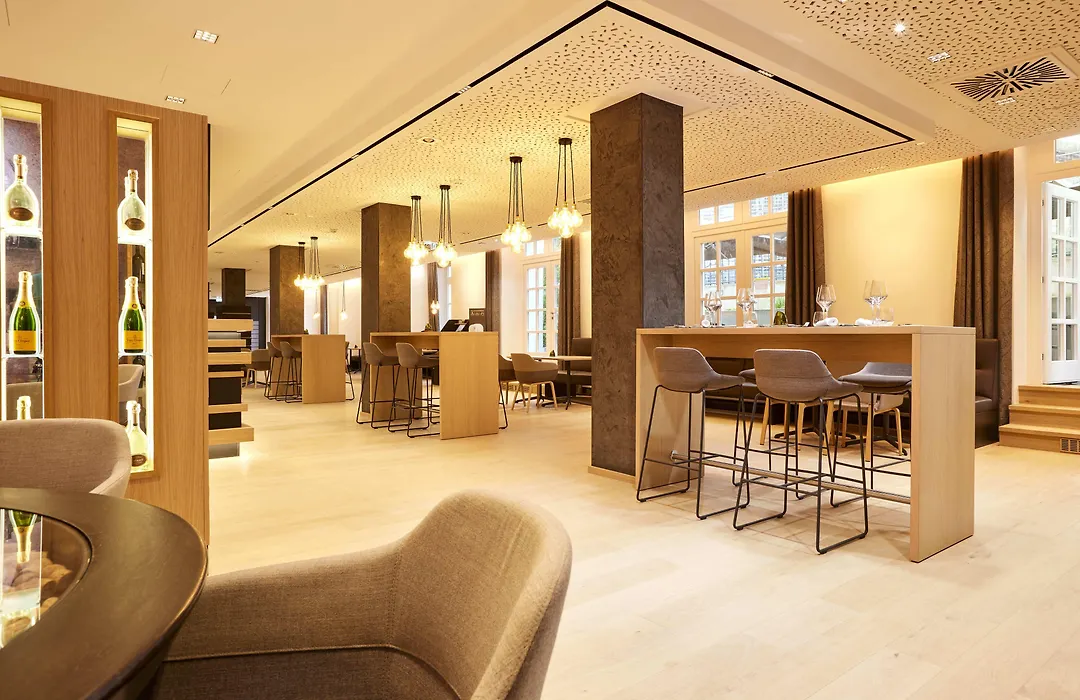 Kasino Hotel-1