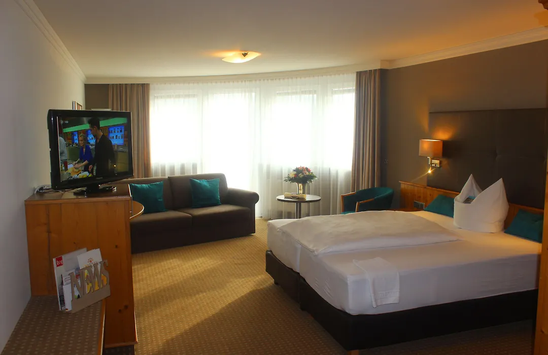 Hotel Landhaus Feckl-1