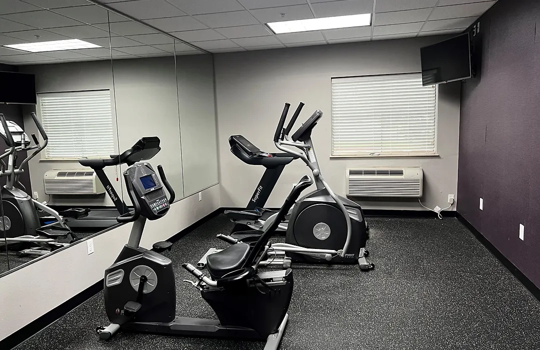 Baymont By Wyndham College Station-1