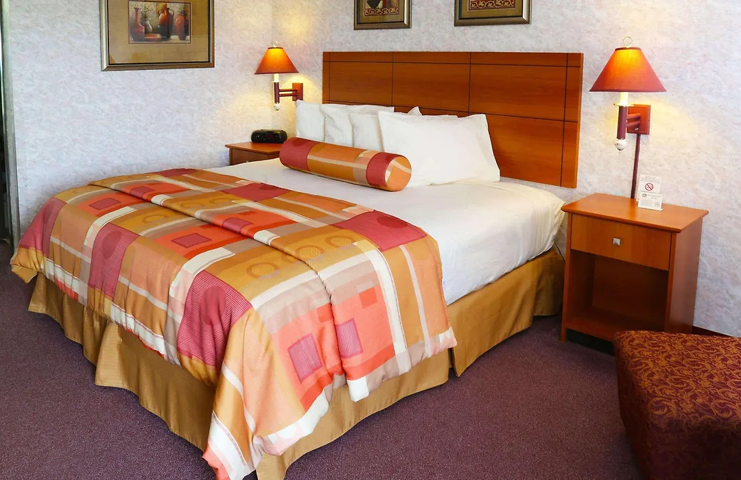 Magnuson Hotel Howell/Brighton-1