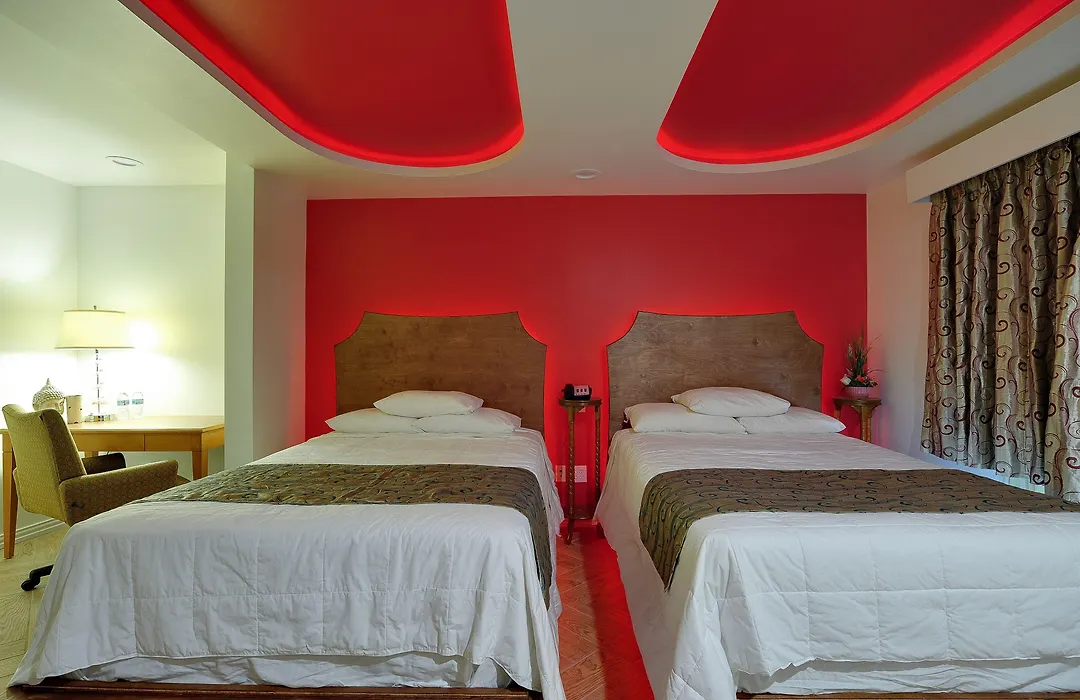 Romantic Inn & Suites-1