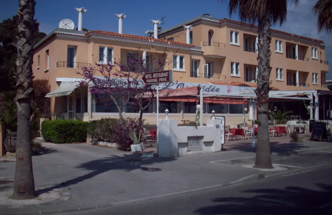 Hotel Restaurant Miramar L'orchidée-1