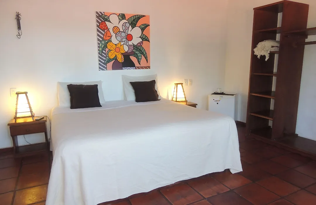 Pousada Enseada Dos Golfinhos-1