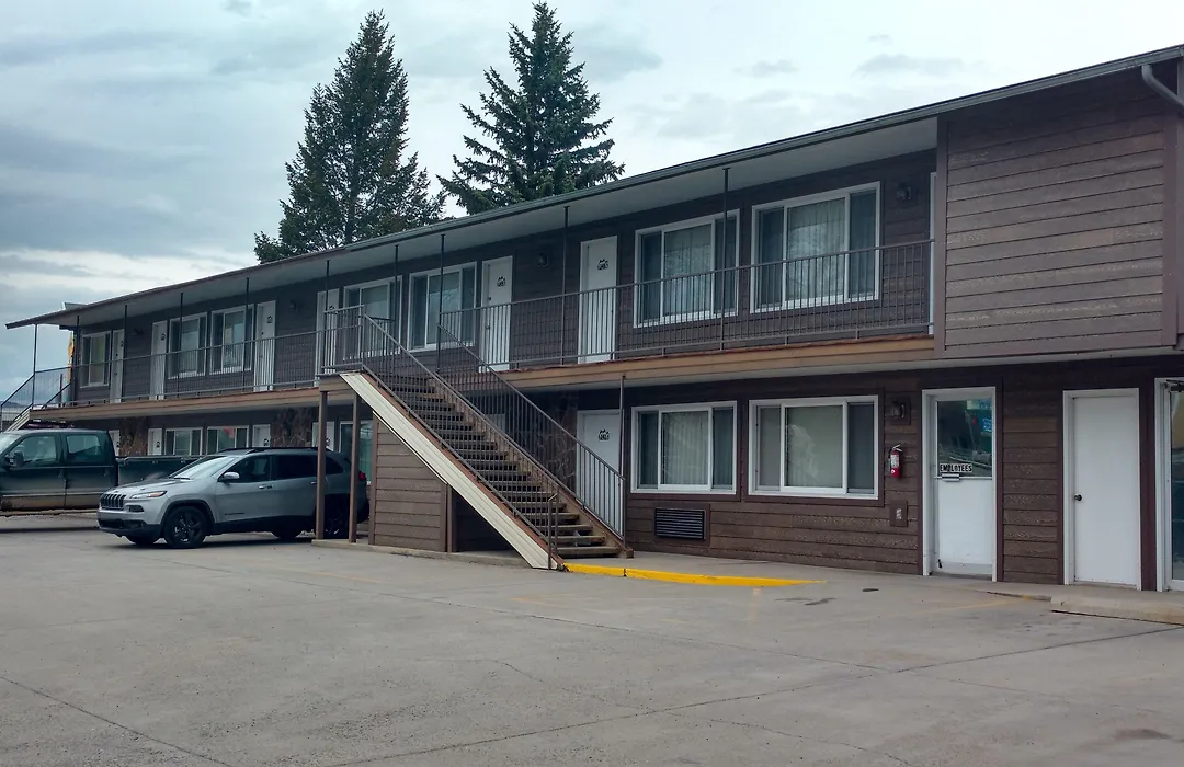 Stagecoach Inn & Suites-1