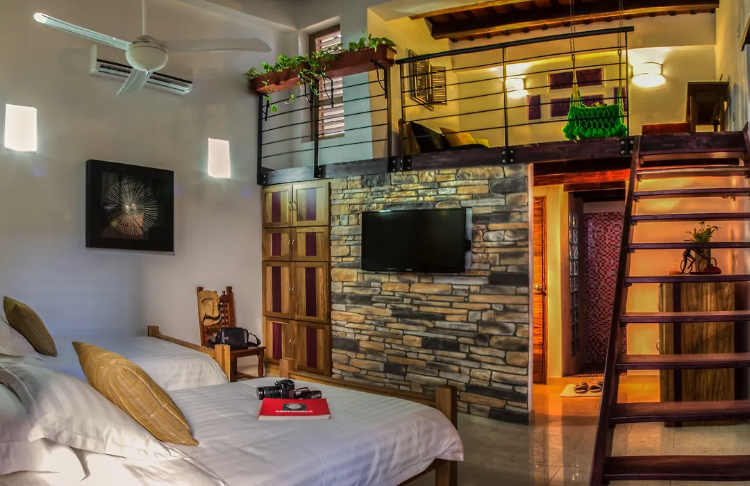 Casa De Leda, A Kali Hotel-1