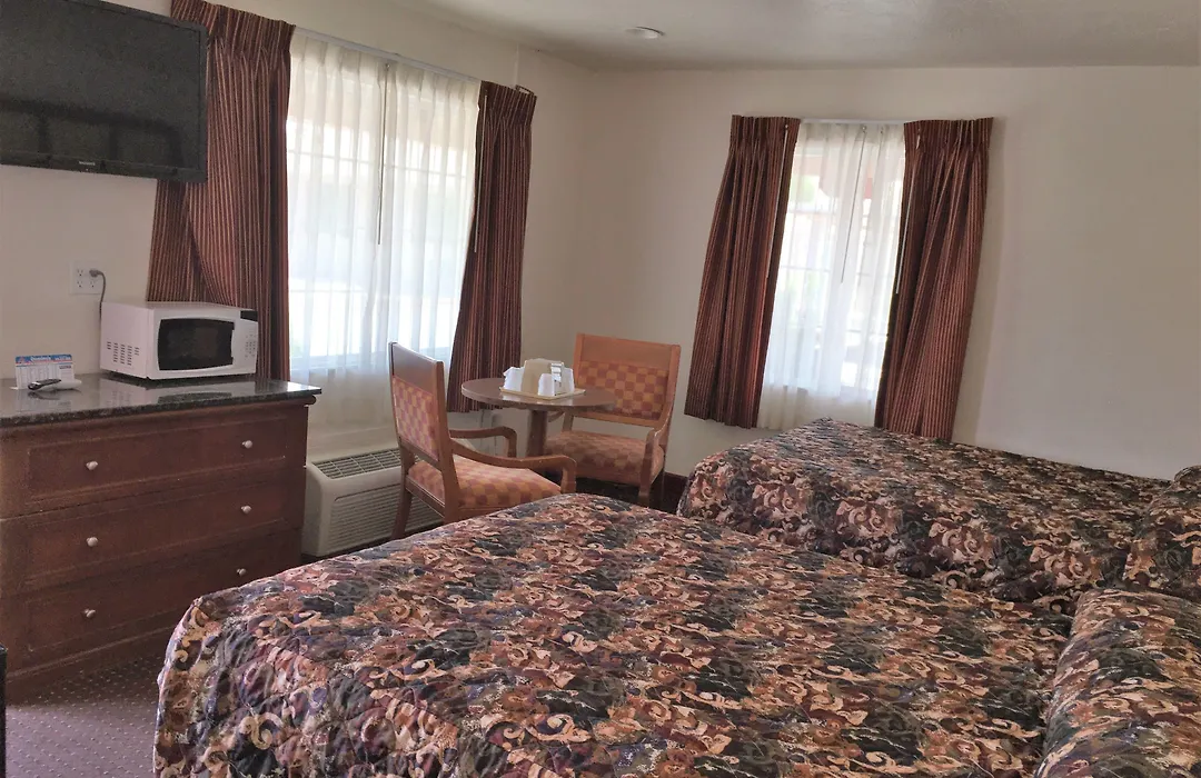 Roswell Inn-1