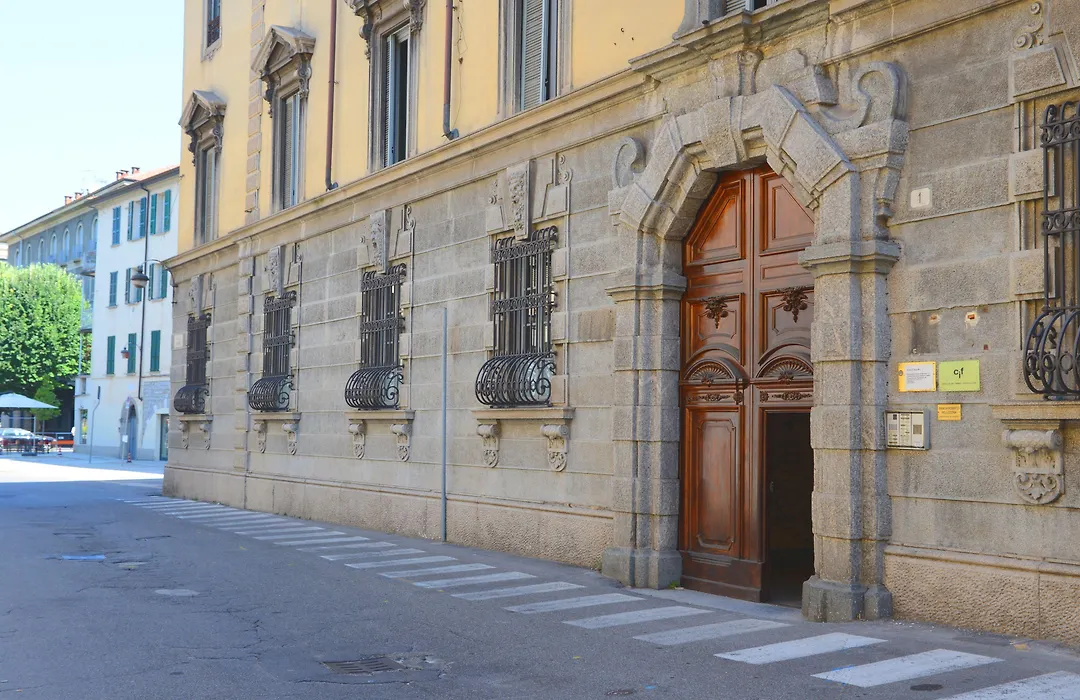 Le Stanze Del Lago Apartments-1