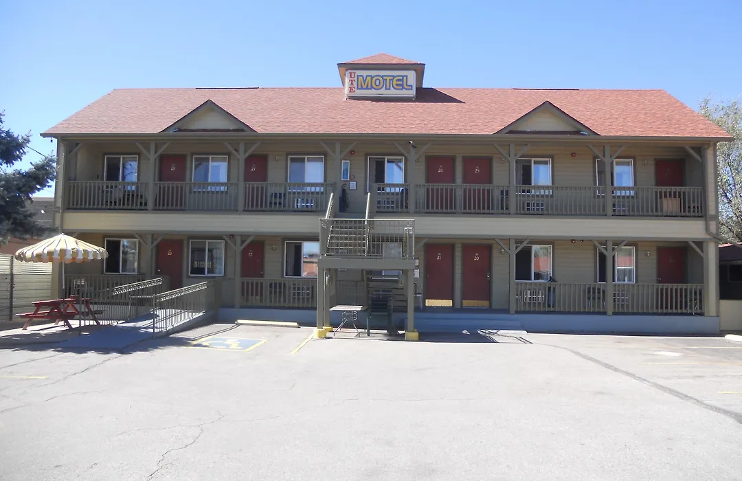 Ute Motel-1