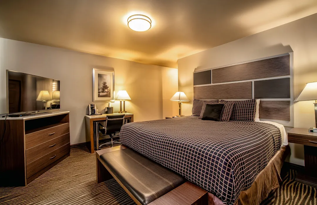 Crescent Bay Inn-1