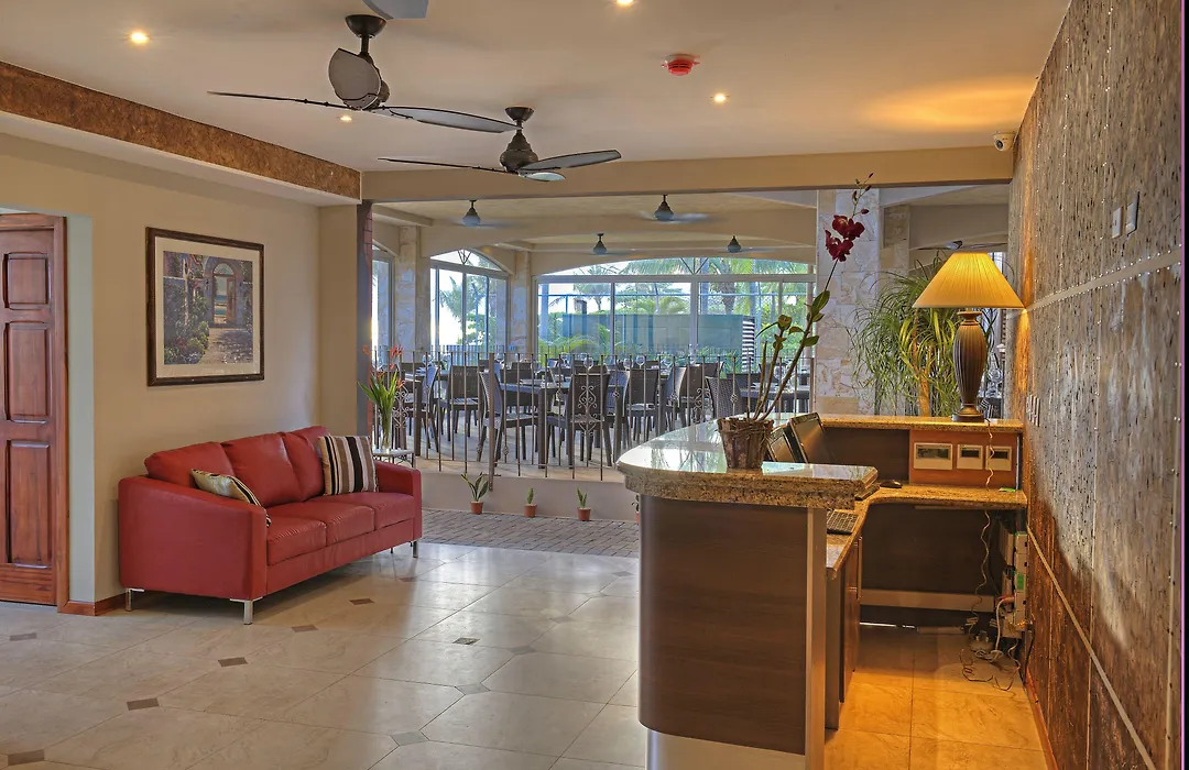 Beachfront Hotel Tramonto-1