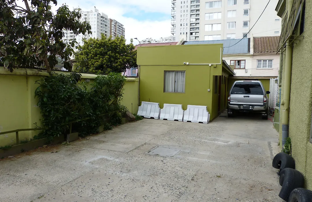 Hostal Residencia Blest Gana-1