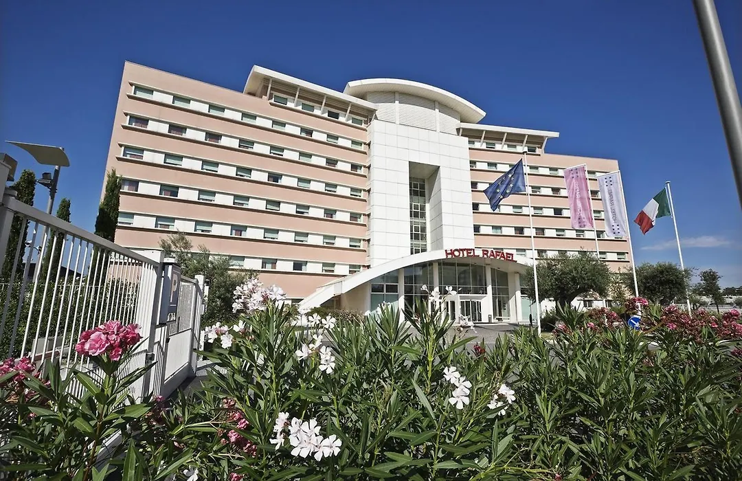 Hotel Rafael-1