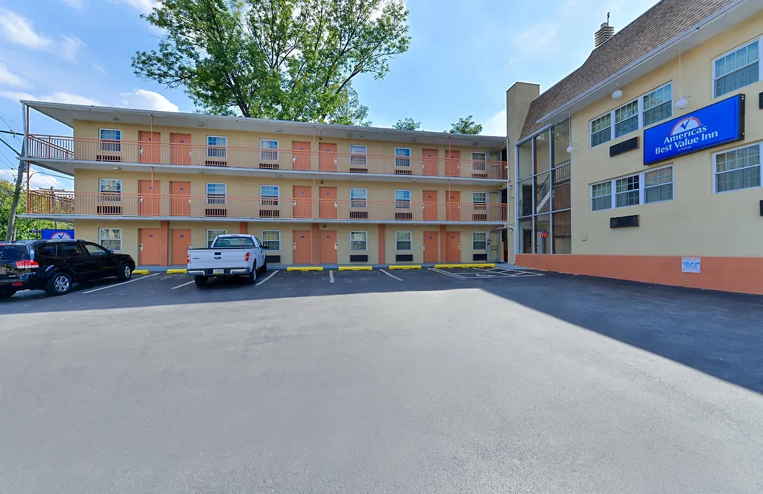 Media Inn & Suites-1