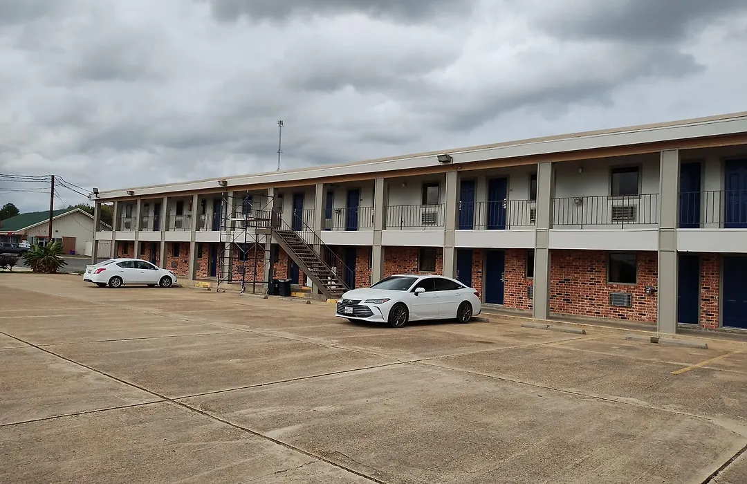 Howards Inn Motel-1