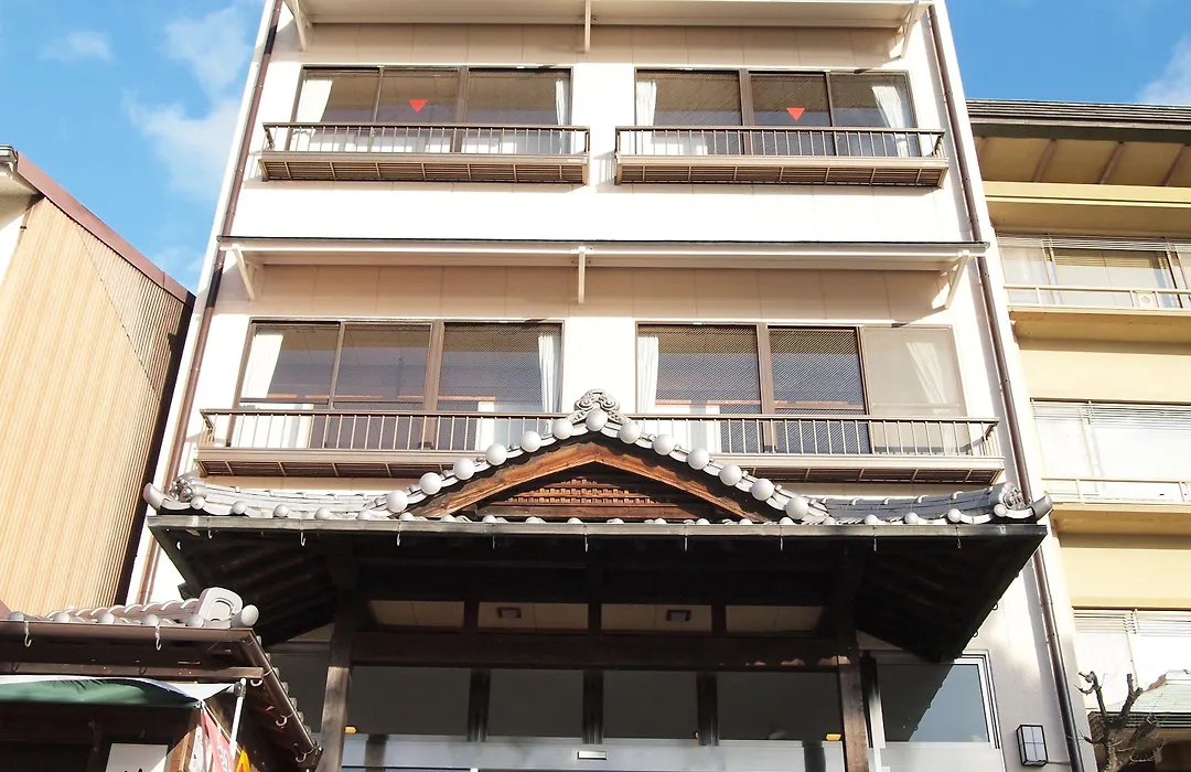 Sakuraya-1