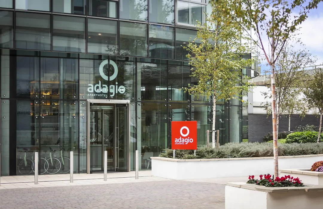 Aparthotel Adagio London Brentford-1