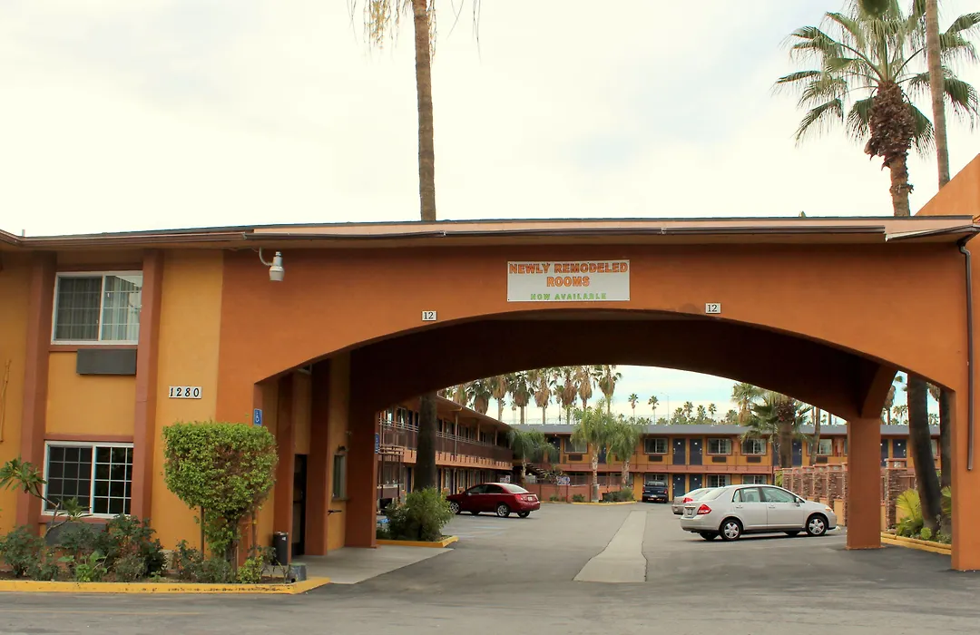 Orange Show Inn-1