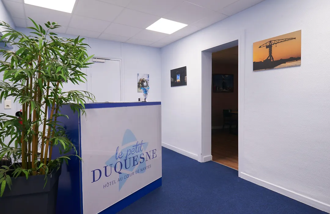 Hotel Le Petit Duquesne-1