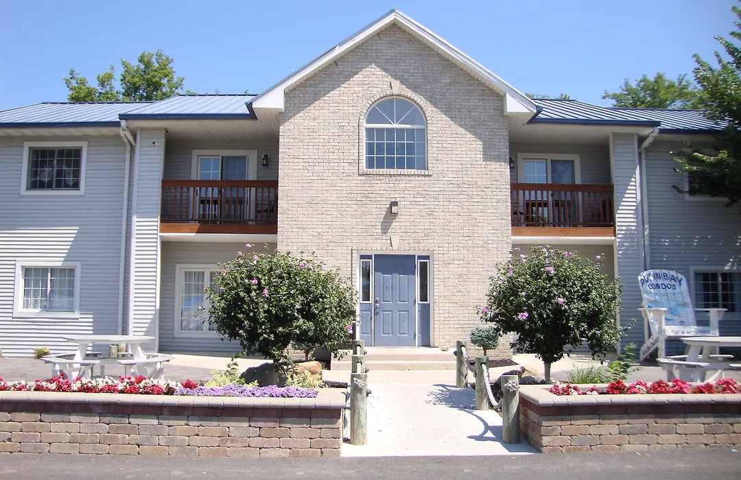 Put-In-Bay Condos-1