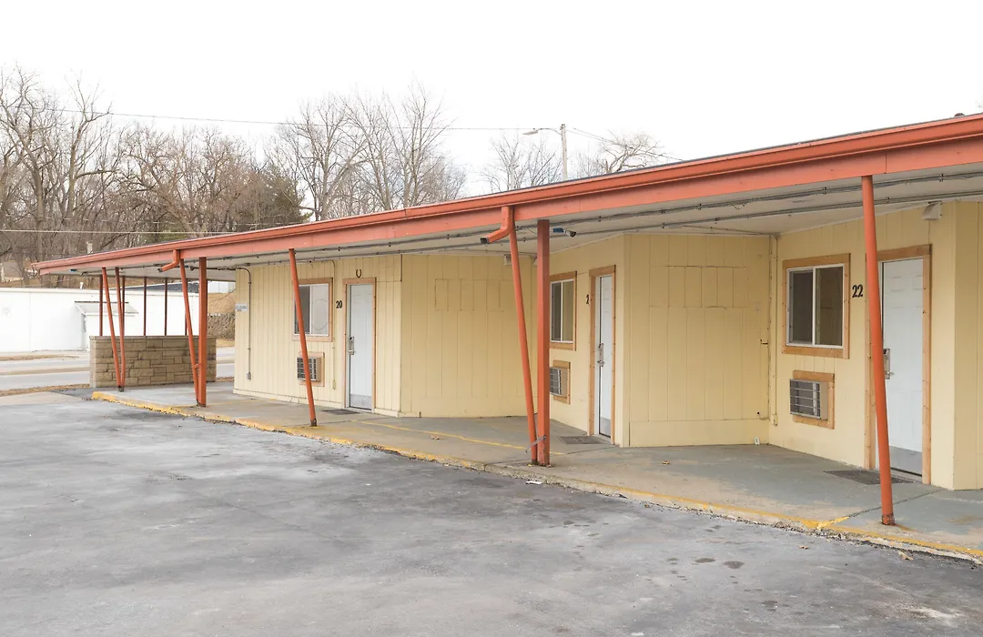 Cozy Rest Motel-1