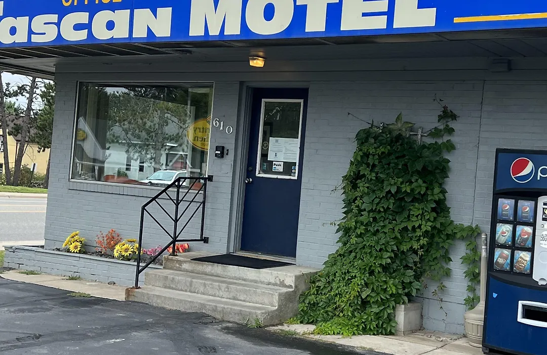 Itascan Motel-1