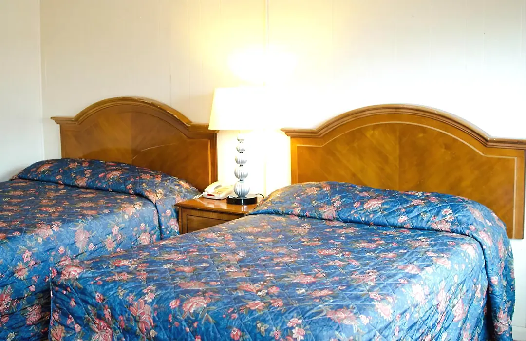Lee High Inn-1
