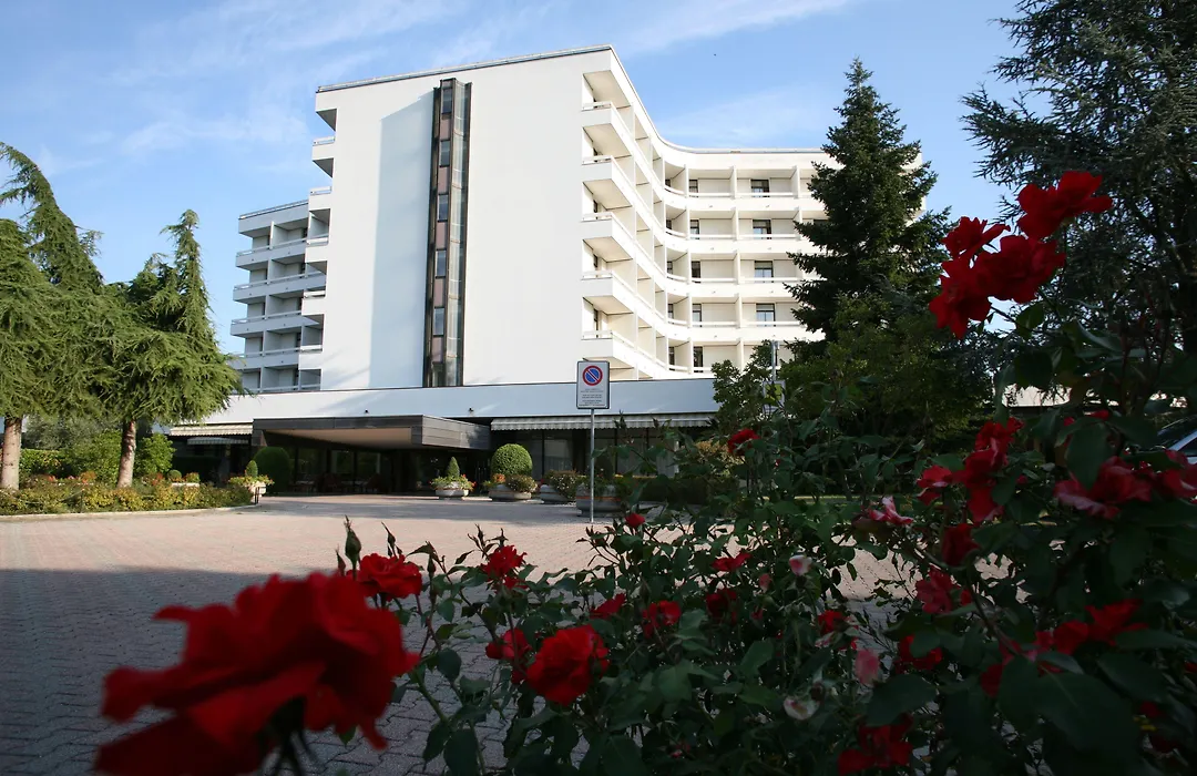 Hotel Commodore Terme-1