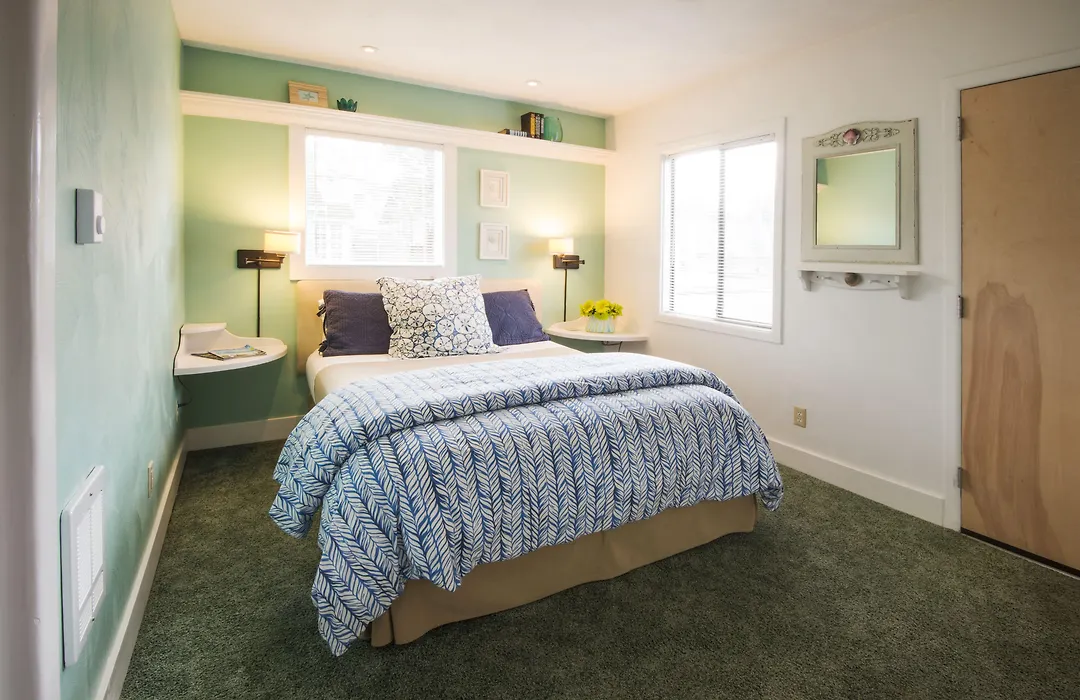Beachside Inn-1