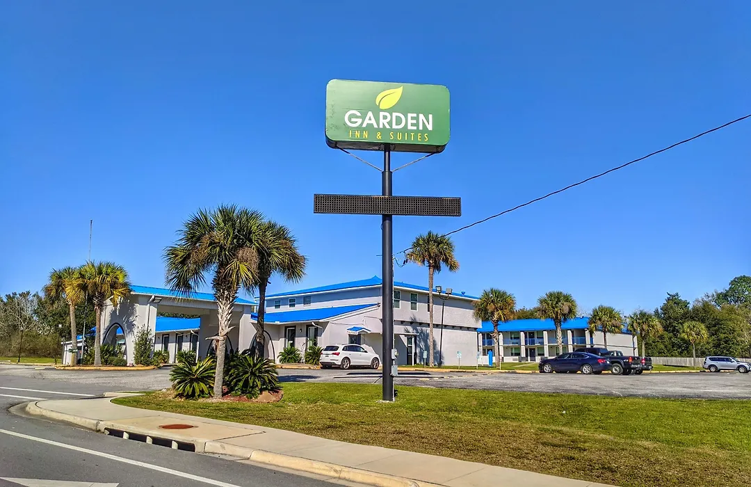 Garden Inn & Suites-1