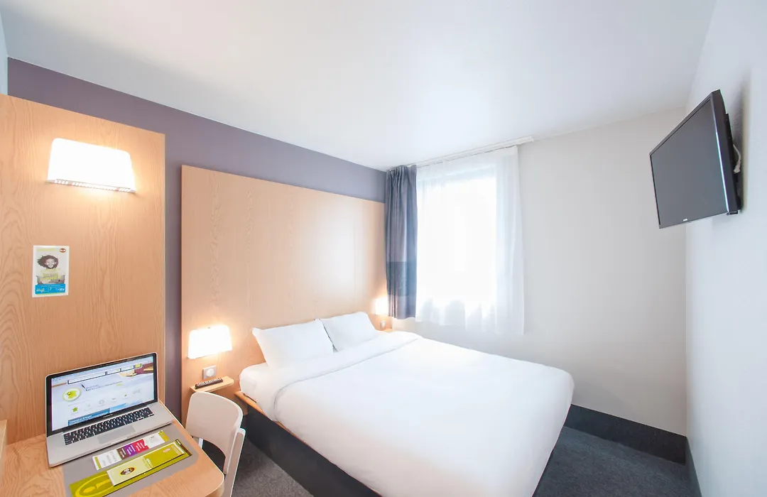 B&B HOTEL Reims Centre Gare-1
