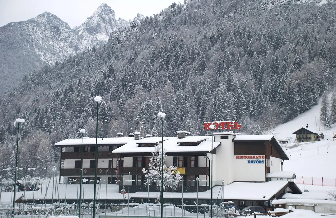 Hotel Davost-1