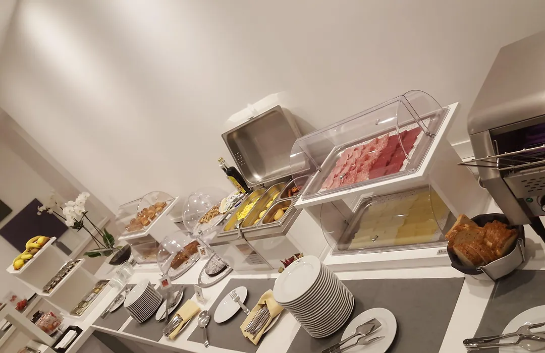 Executive Inn Boutique Hotel-1