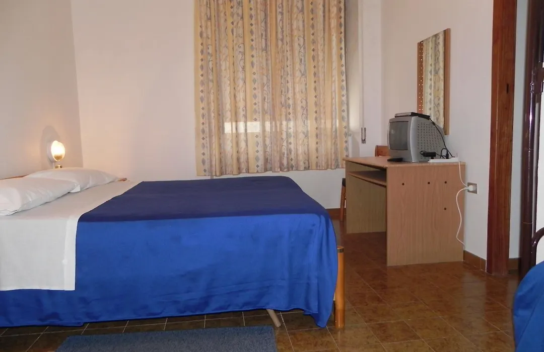 Hotel Fjby-1