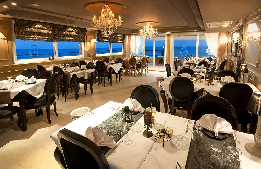 Hotel Royal Beach-1
