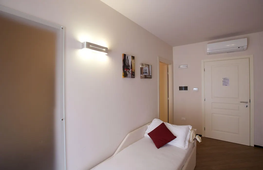 Hotel Leon D'Oro-1