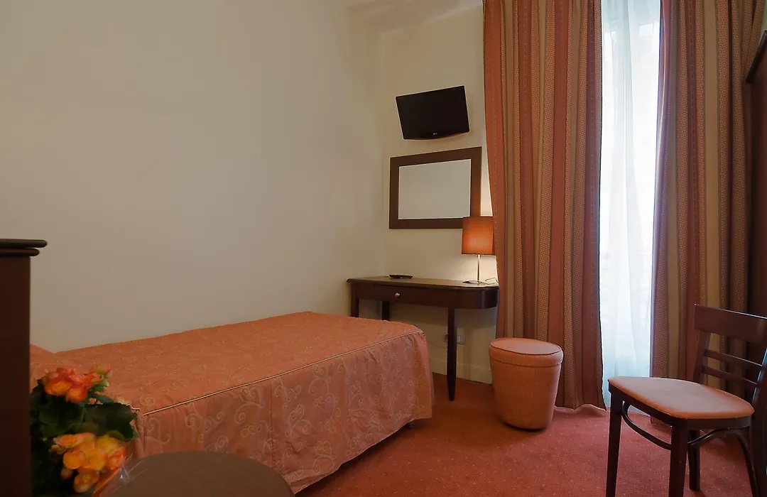 Hotel Le Faubourg Opera-1