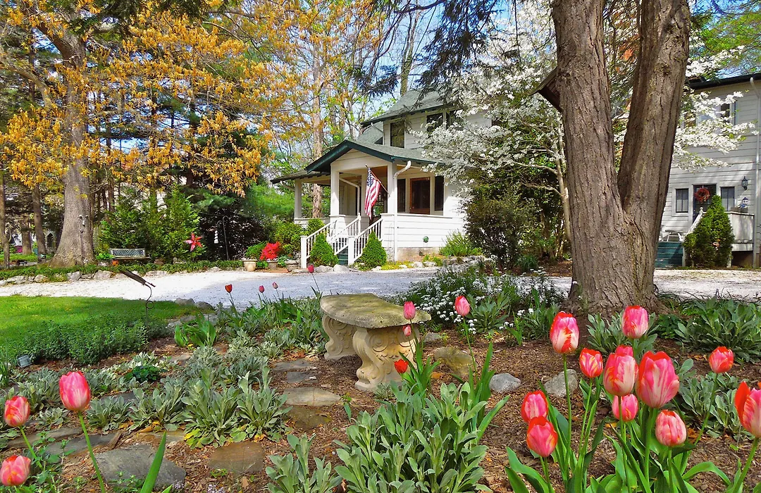 Oakland Cottage Bed And Breakfast-1