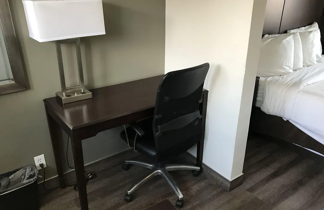 Hi View Inn & Suites-1