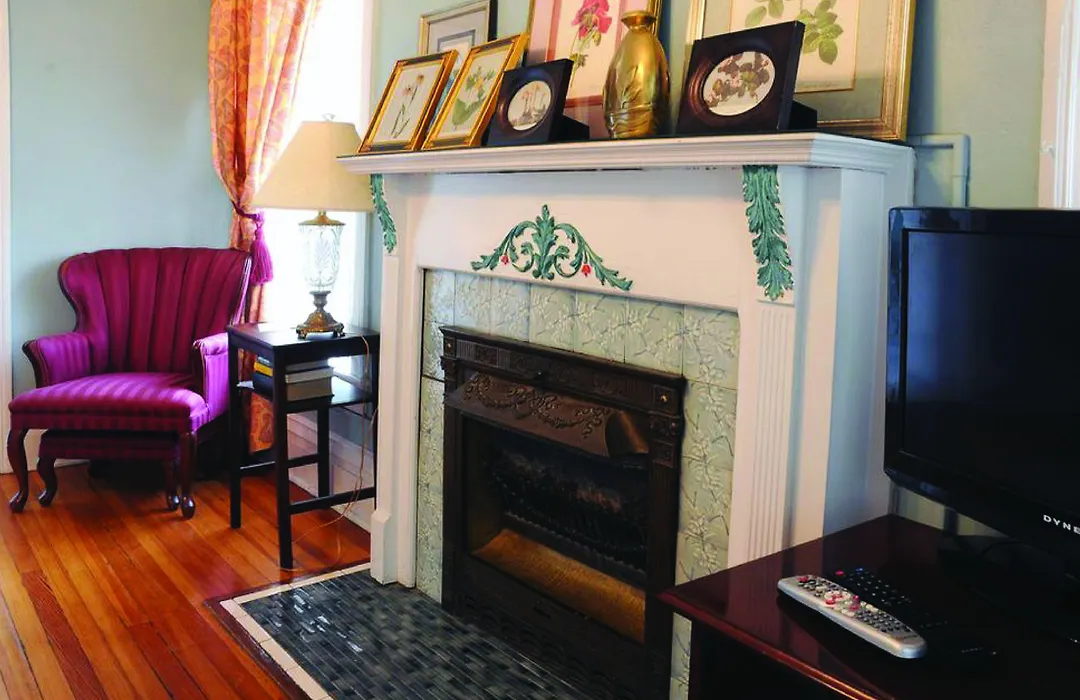 The Holiday Chalet Victorian-1