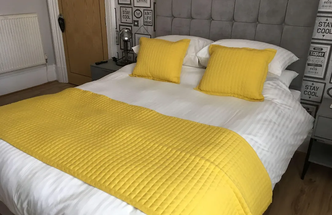 Cartref Guest House-1