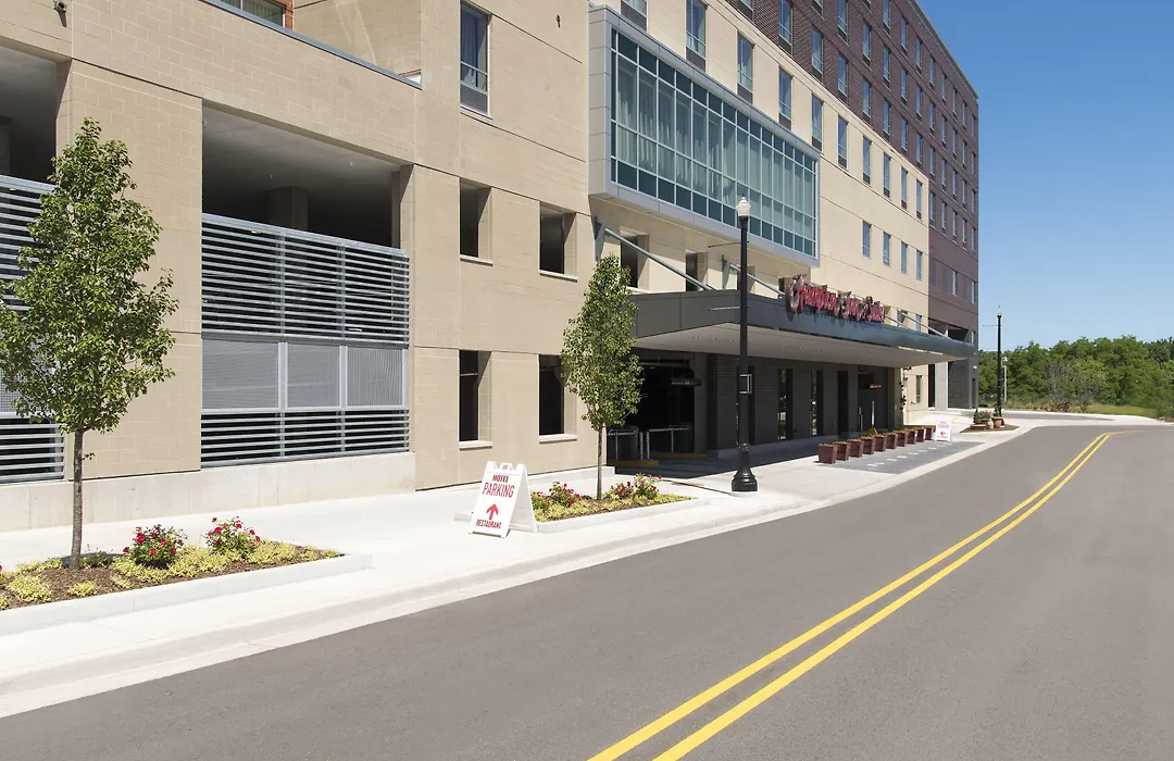 Hampton Inn & Suites Grand Rapids Downtown-1