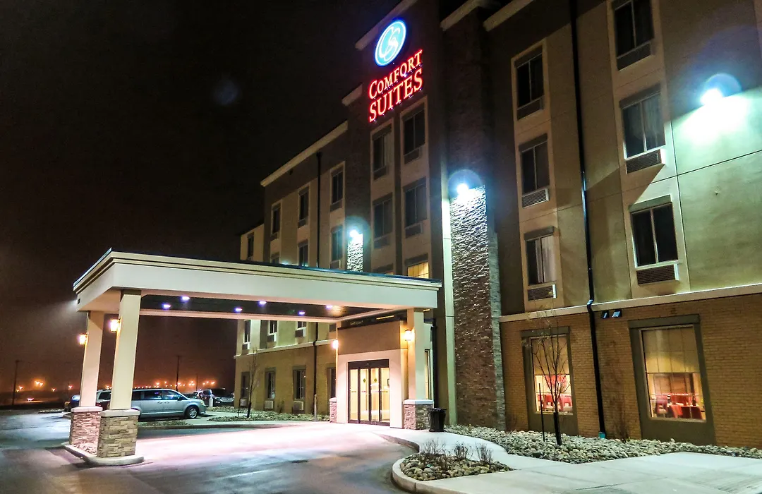 Comfort Suites Regina-1