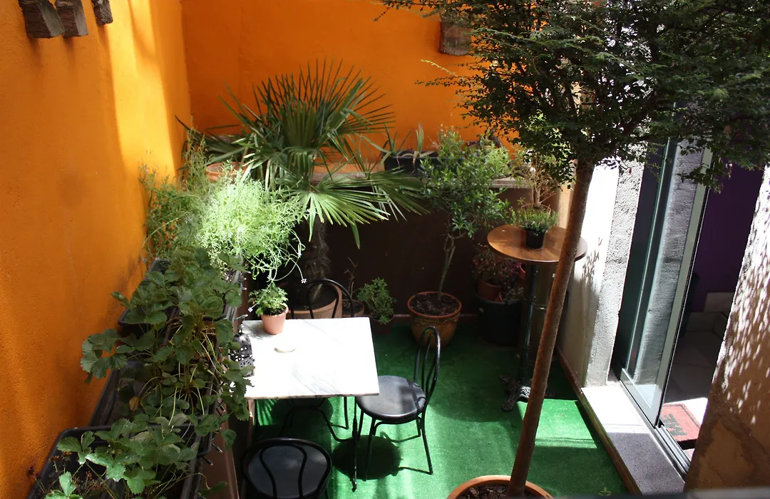 Albergue Revolutum Hostel-1